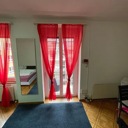 Séjour chez l'habitant 4 Preiswertes Zimmer In Privater Wohnung, Kein Hotel, Ohne Personal, Zum Uebernachten